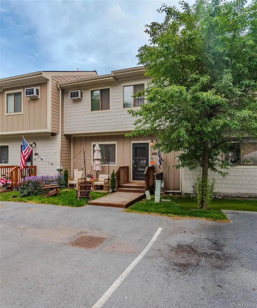 6702 Chelsea Cove N, Hopewell Junction, NY 12533 - #3