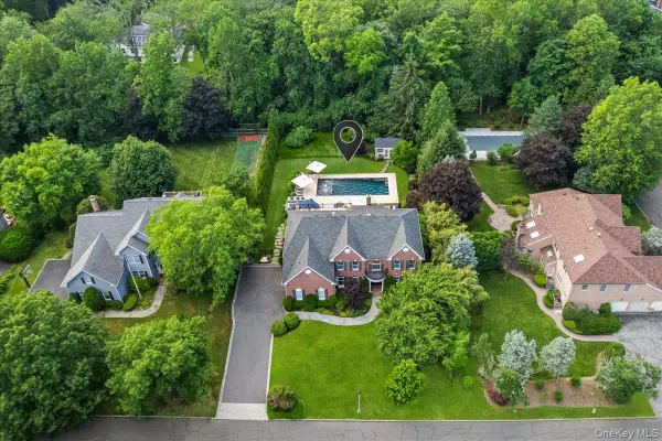 32 Rolling Ridge Road, White Plains, NY 10605