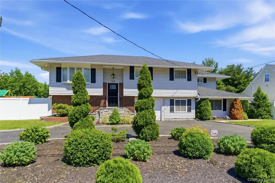 103 Wright Avenue, Deer Park, NY 11729 - #3