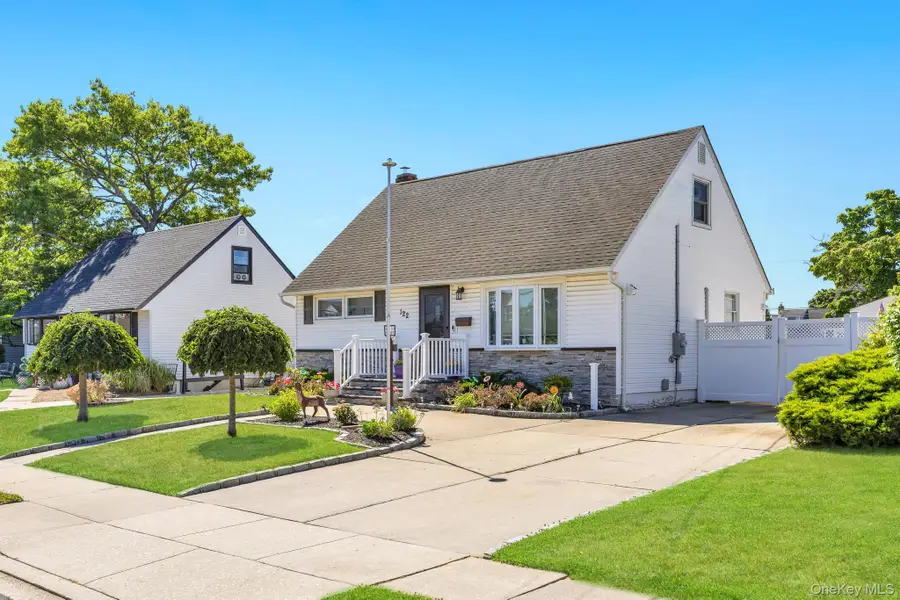 122 Lambert Avenue, Farmingdale, NY 11735 - #3