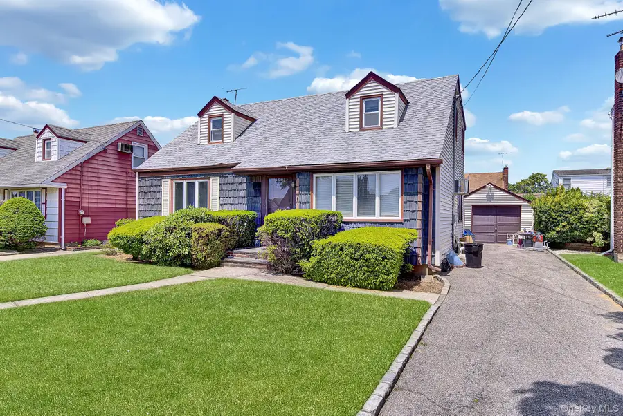 51 Virginia Street, Valley Stream, NY 11580 - #3