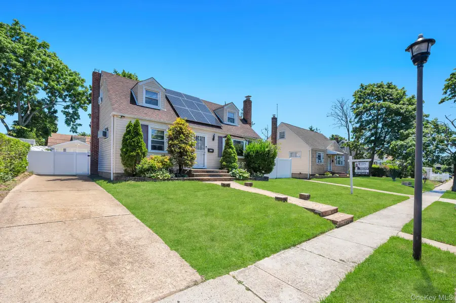 963 Ditmas Avenue, Uniondale, NY 11553 - #3