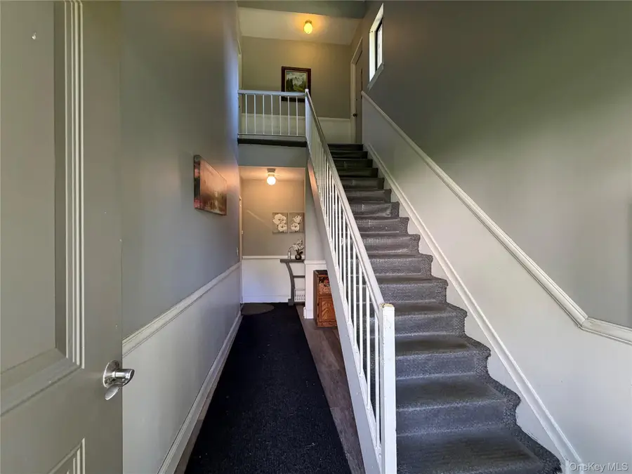 49 Richmond Boulevard #1B, Ronkonkoma, NY 11779 - #3