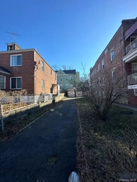 2132 Edenwald Avenue, Bronx, NY 10466 - #2
