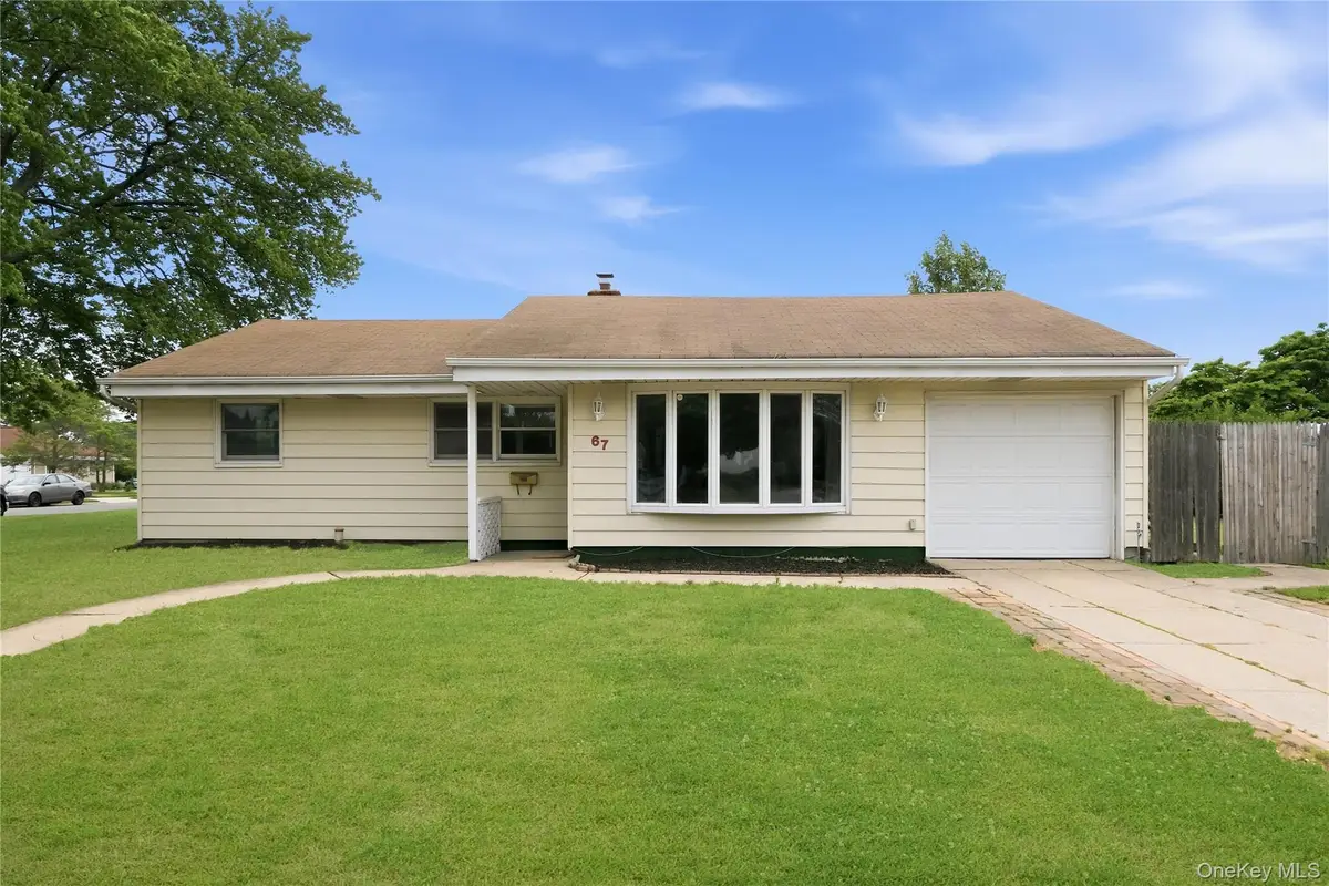 67 E End Avenue, Hicksville, NY 11801 - #1