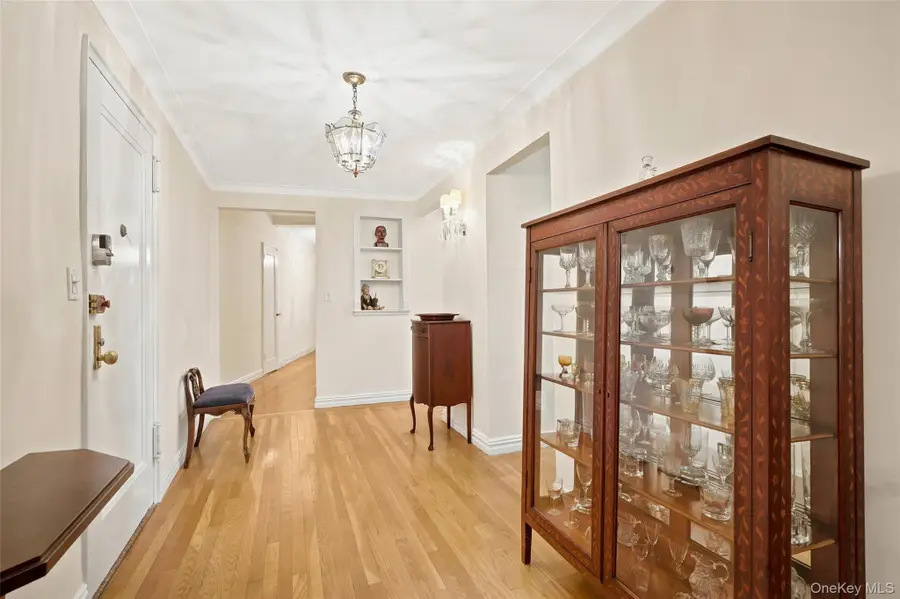 949 Palmer Road #1R, Bronxville, NY 10708 - #3