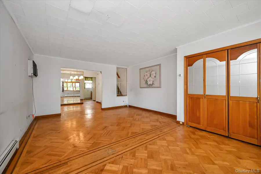 33-30 203rd Street, Bayside, NY 11361 - #3