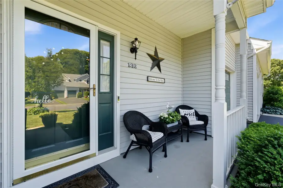132 Willow Wood Drive, Oakdale, NY 11769 - #2