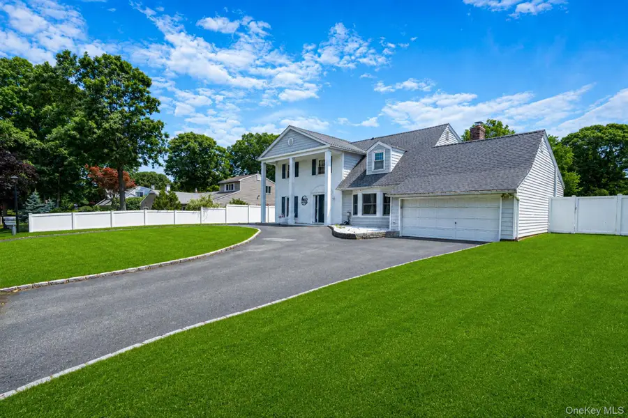 5 Priscilla Avenue, Holtsville, NY 11742 - #2