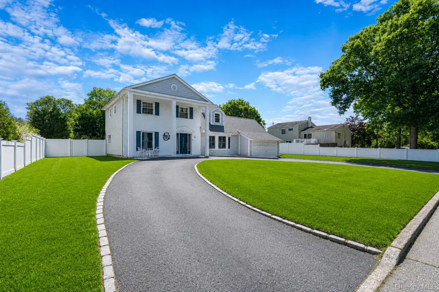 5 Priscilla Avenue, Holtsville, NY 11742 - #3