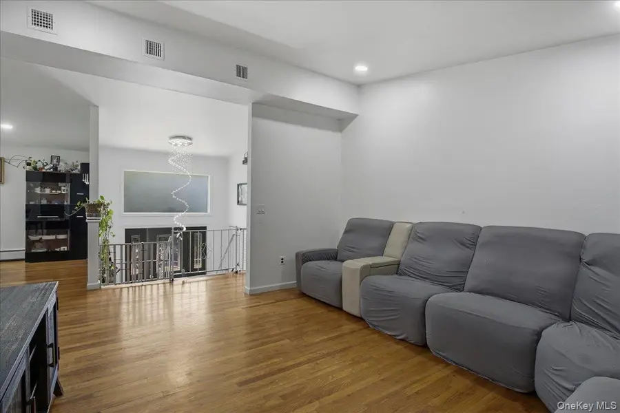4 Medford Place, Nanuet, NY 10954 - #2