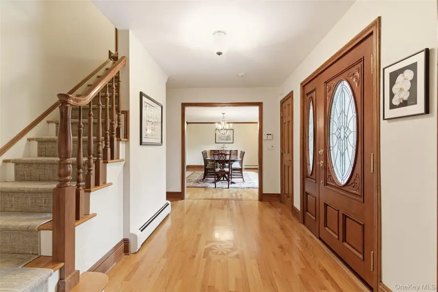 17 Holden Lane, Bayville, NY 11709 - #3