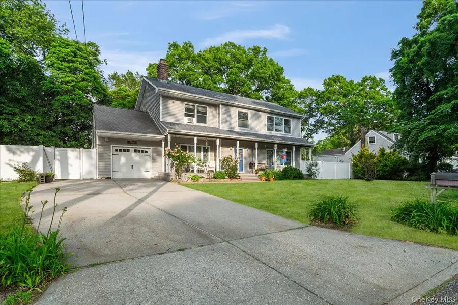 7 Maple Avenue, Holbrook, NY 11741 - #2