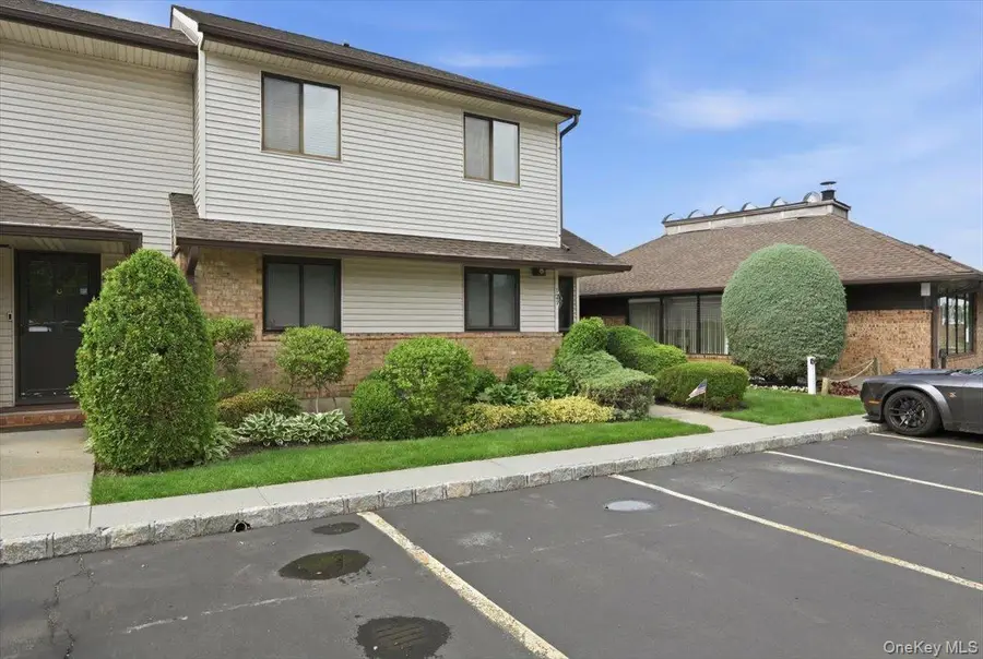 127 Laurel Lane #127, Wantagh, NY 11793 - #2