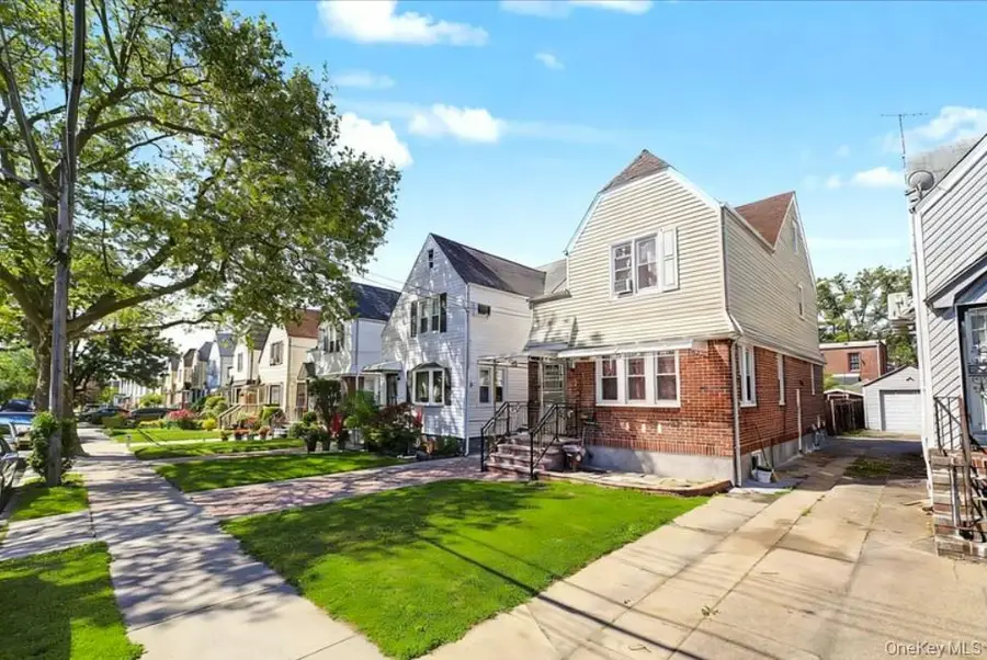 8926 210th Street, Queens Village, NY 11427 - #3