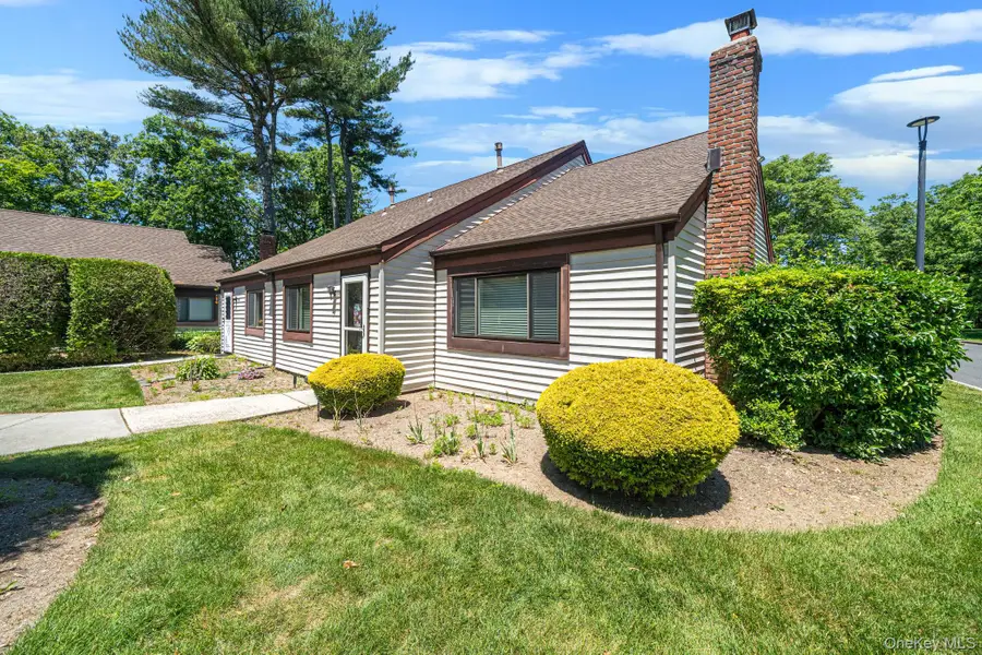 515 Picasso Way #515, Middle Island, NY 11953 - #3