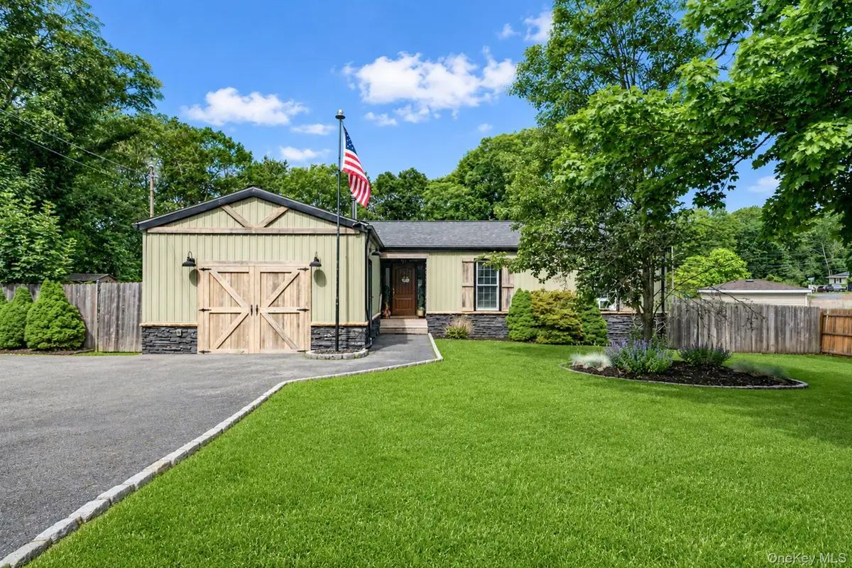 1010 Sipp Avenue, Medford, NY 11763 - #1