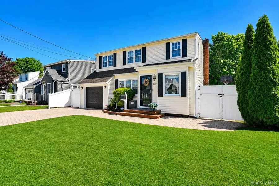 3680 Stokes Avenue, Bethpage, NY 11714 - #3