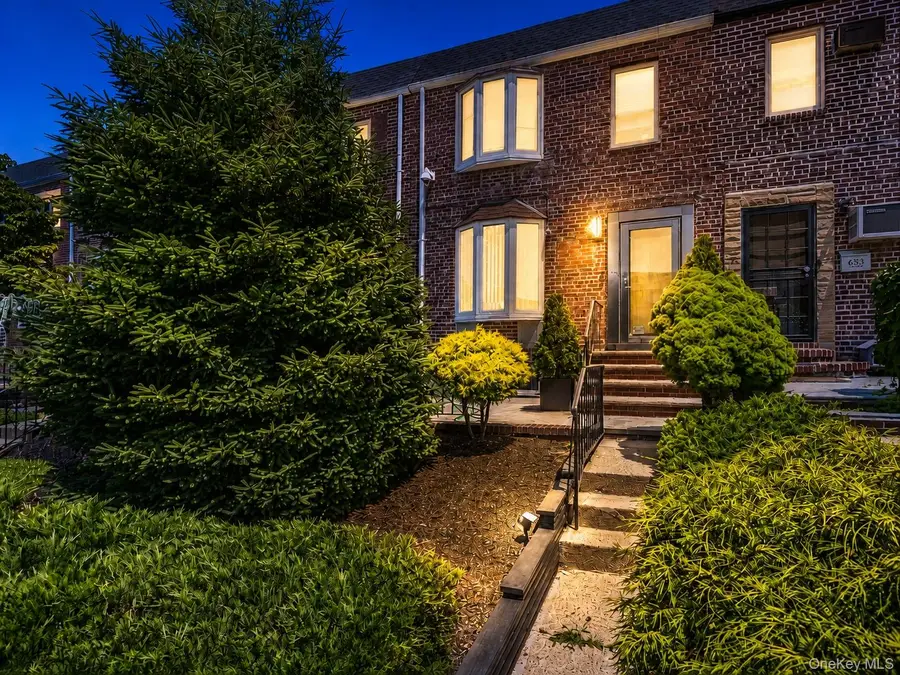 6361 76th Street, Middle Village, NY 11379 - #3