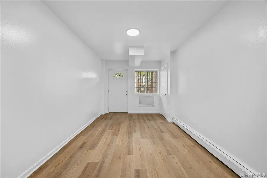 2470 Glebe Avenue, Bronx, NY 10461 - #3