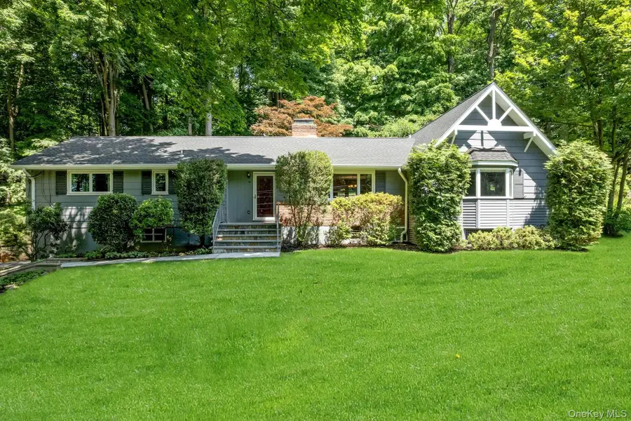 15 Deerfield Lane S, Pleasantville, NY 10570 - #2