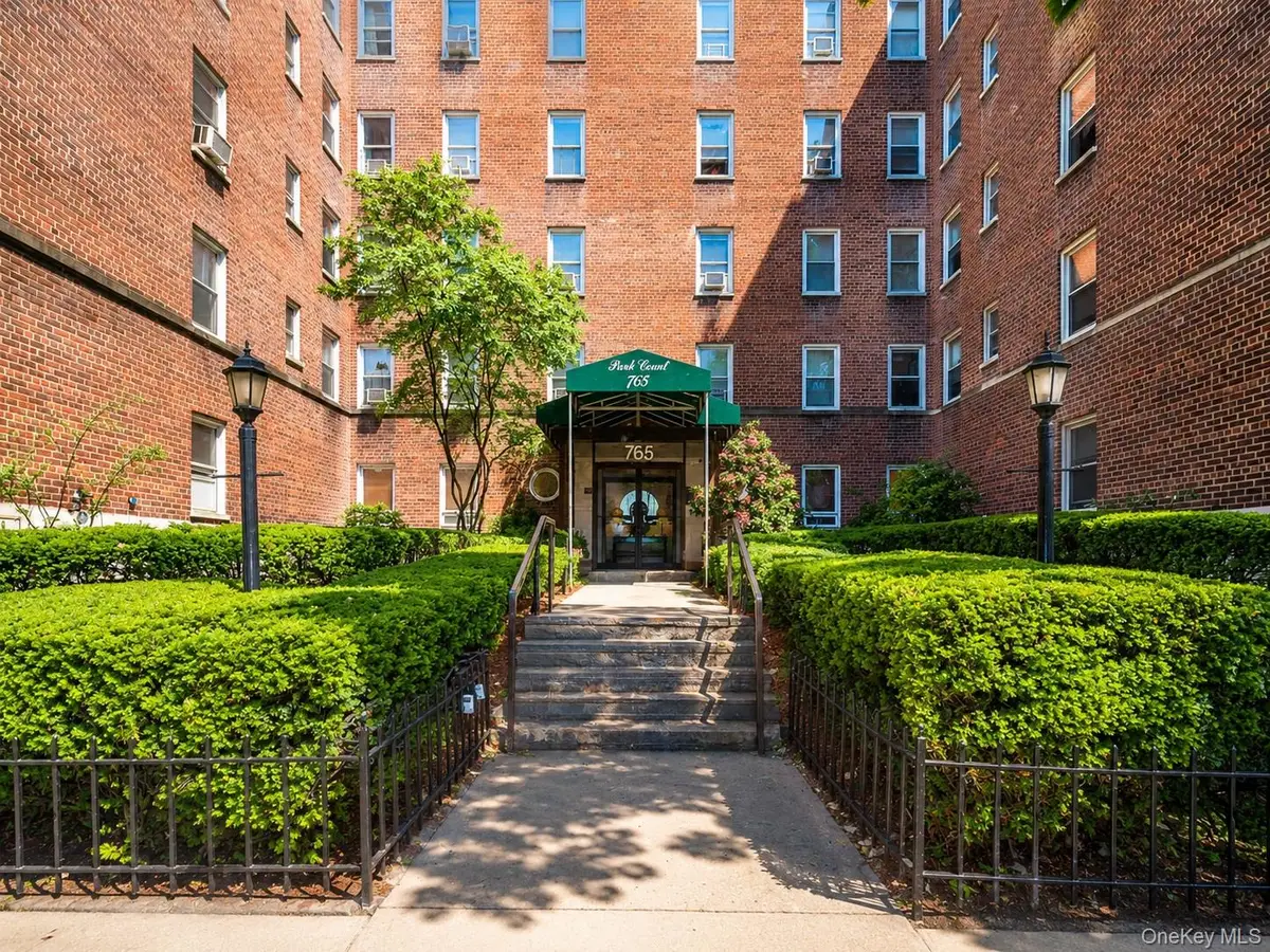 765 Bronx River Rd #6G, Bronxville, NY 10708 - #1