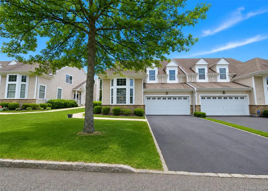 27 Toni Court, Center Moriches, NY 11934 - #3