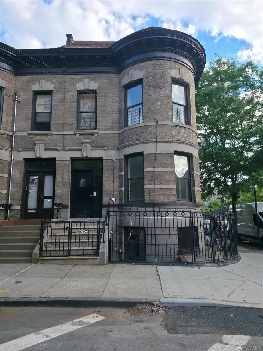 440 E 186th St, Bronx, NY 10458 - #2