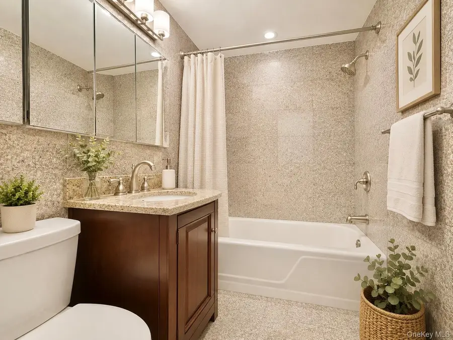 42-55 Colden Street #11V, Flushing, NY 11355 - #3