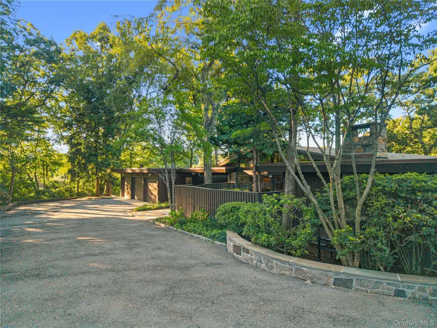 11 Oak Lane, Larchmont, NY 10538 - #3