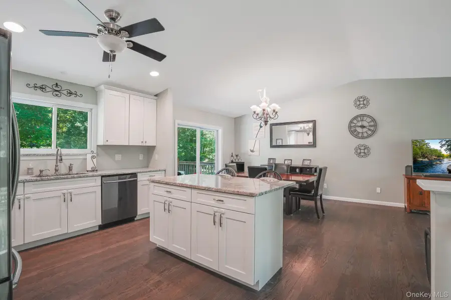 17 Regent Drive, Hopewell Junction, NY 12533 - #2