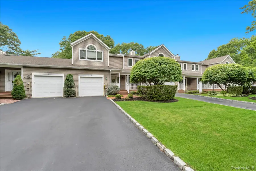 22 Kettle Hole Road, Manorville, NY 11949 - #3