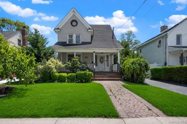806 Miller Place, Baldwin, NY 11510