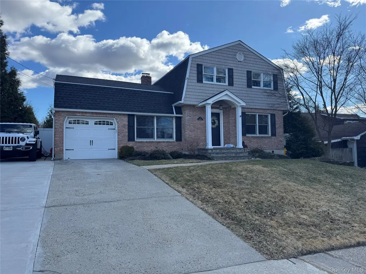 17 Wade Drive, Lake Grove, NY 11755 - #1