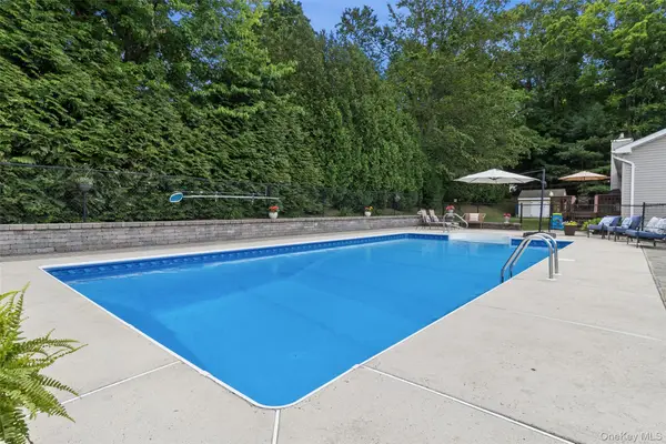 26 Pugsley Parkway, Cortlandt Manor, NY 10567