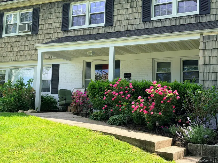 28 Harriet Lane, Huntington, NY 11743 - #2
