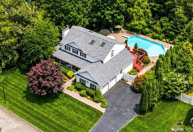 191 Natures Lane, Miller Place, NY 11764 - #1