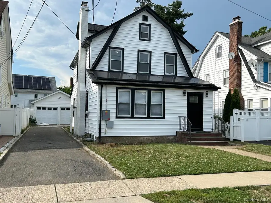 109 Leverich Street, Hempstead, NY 11550 - #3