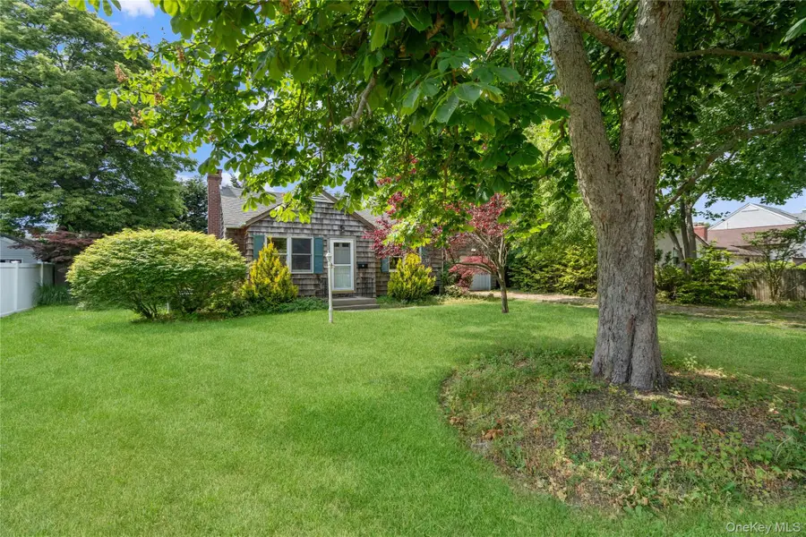 16 Ocean Avenue, East Patchogue, NY 11772 - #3