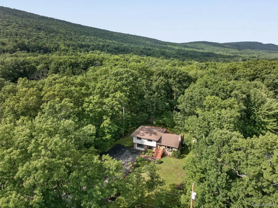 11 Mary Lou Lane, Shokan, NY 12481 - #3