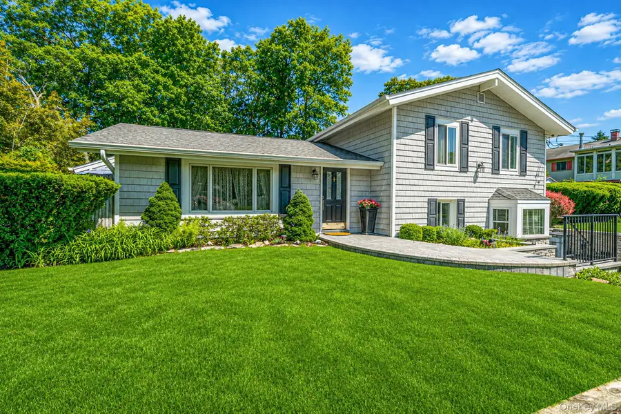 11 Beverly Lane, East Moriches, NY 11940 - #2