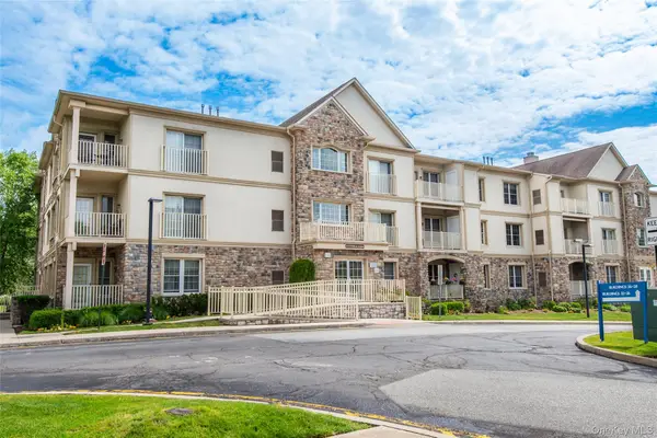 28 N De Baun Avenue #205, Suffern, NY 10901