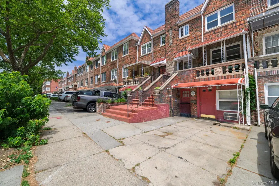 5237 39th Avenue, Sunnyside, NY 11104 - #2