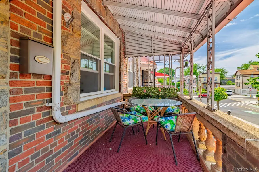 5237 39th Avenue, Sunnyside, NY 11104 - #3