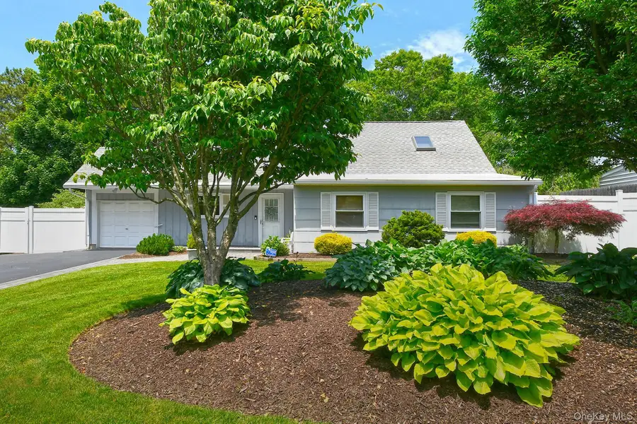 5 Meyer Lane, Medford, NY 11763 - #2