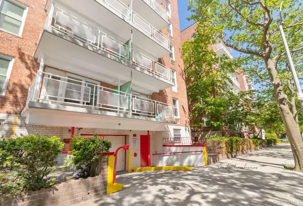 66-10 Thornton Place #2E, Rego Park, NY 11374