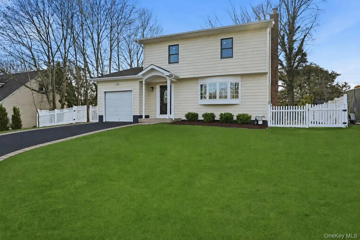 10 Curlin Lane, Saint James, NY 11780 - #1