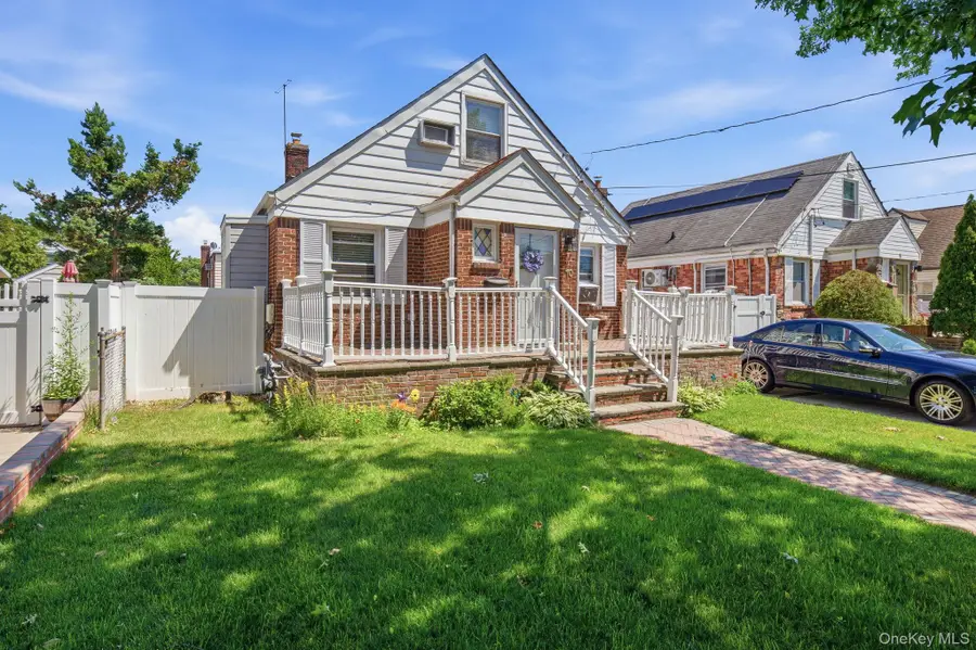 10 Everett Street, Valley Stream, NY 11580 - #2