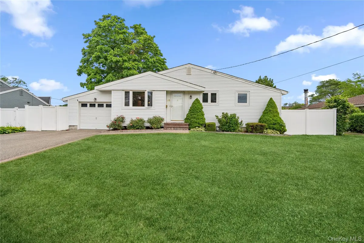 90 W 14th Street, Deer Park, NY 11729 - #1