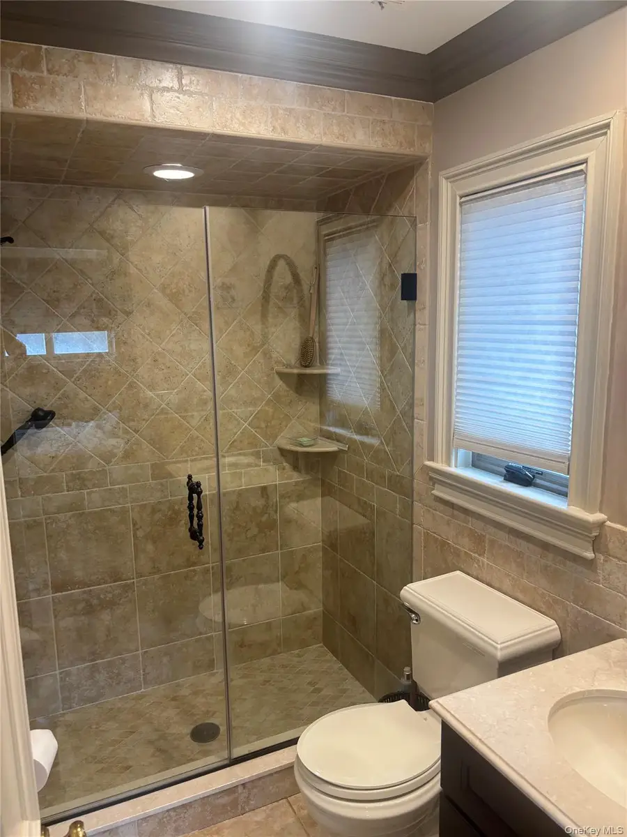 34 Southgate Circle, Massapequa Park, NY 11762 - #3